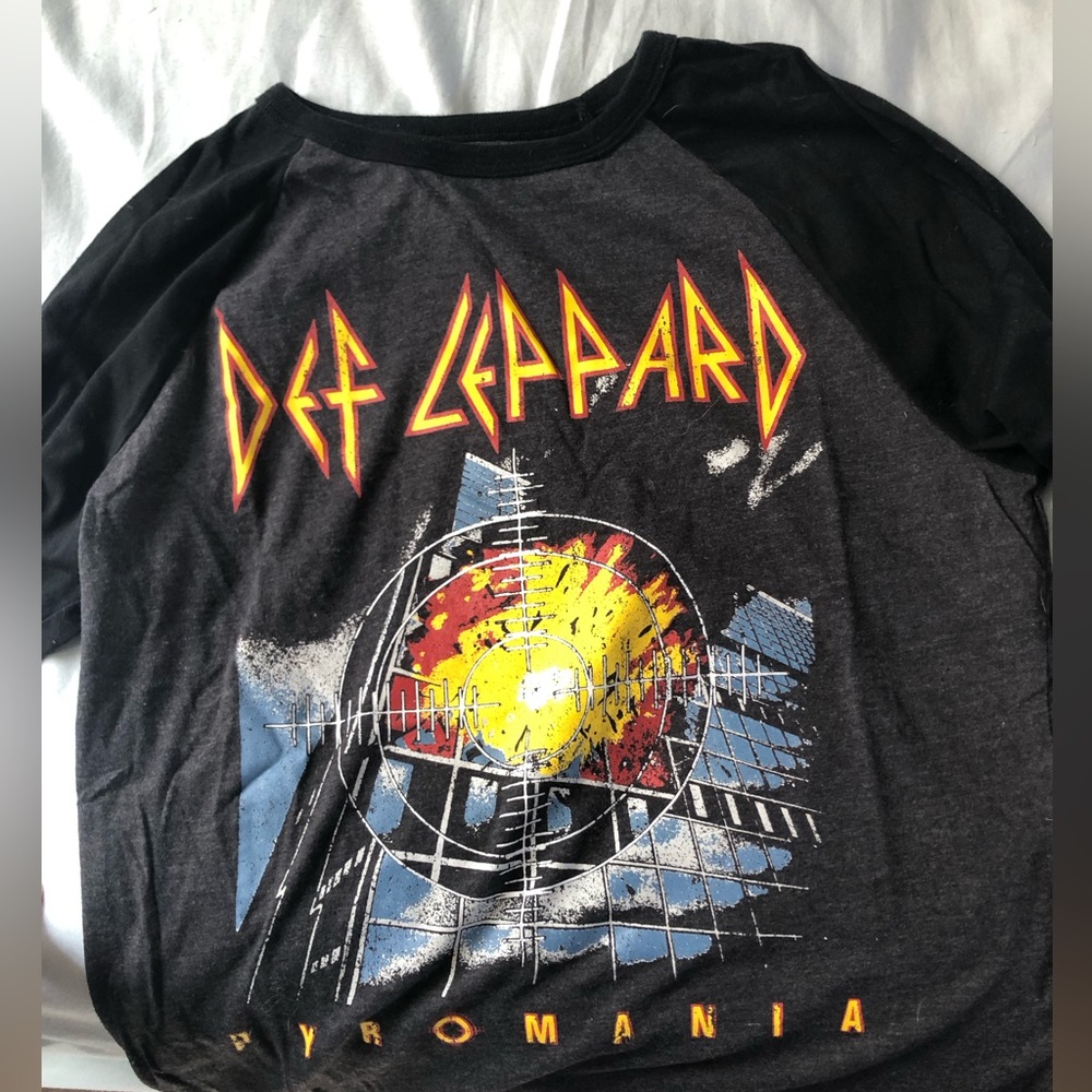 Def Leppard Tee - Size: M